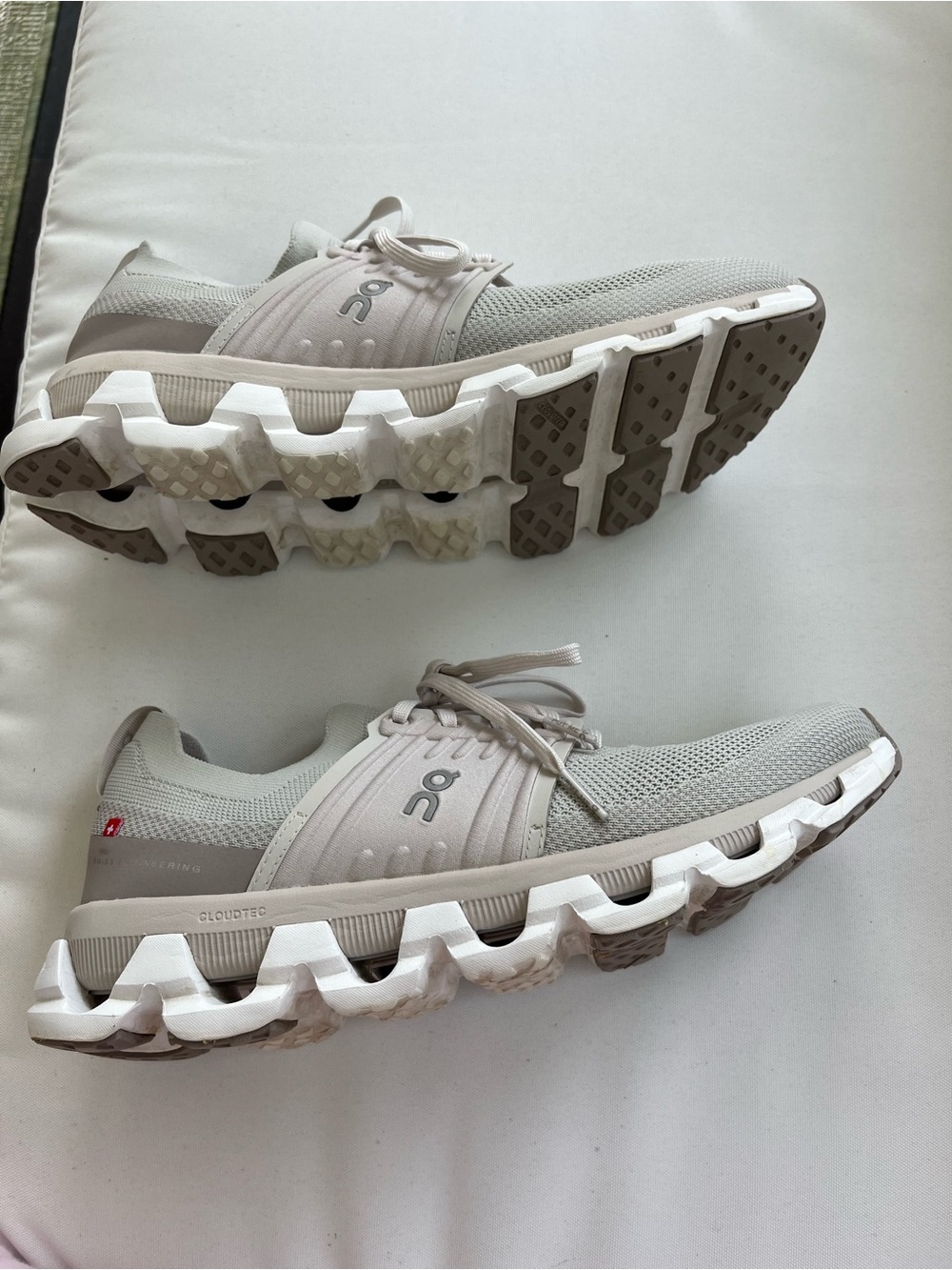 On Women’s Running Sneakers